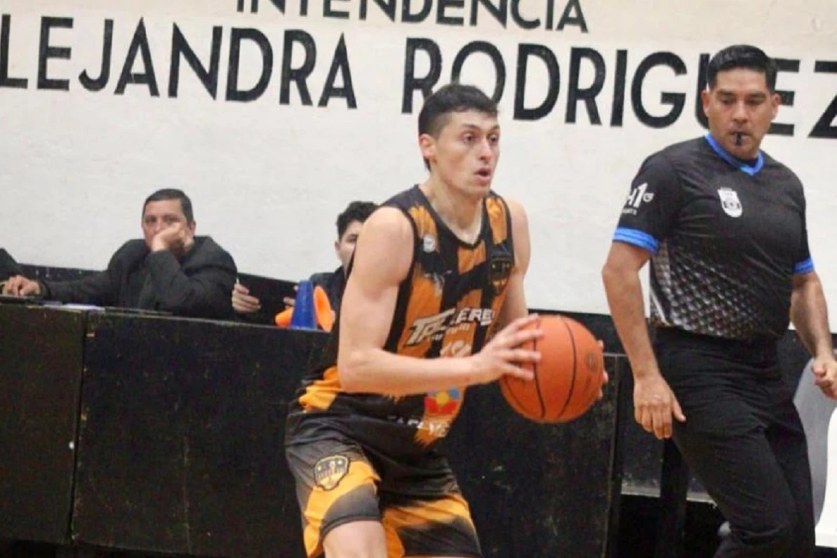 EN ACCIÓN. Pablo Osores buscará aportar de su jerarquía en el duelo contra El Ceibo.