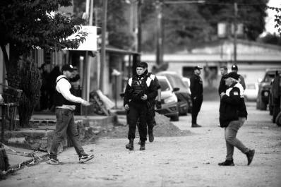 Un manto de misterio cubre el crimen de una mujer: analizan el entorno de la víctima