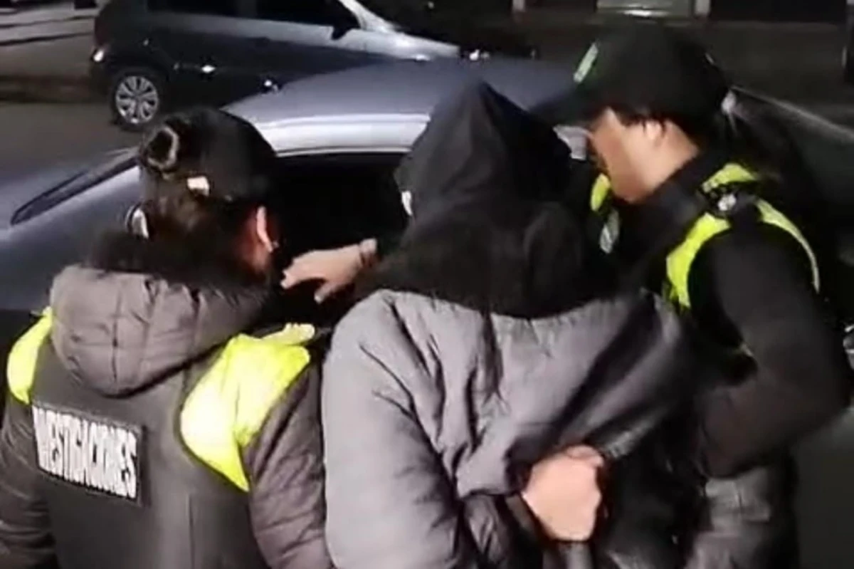 El traslado de la acusada a la cárcel. 