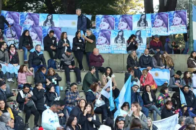 Cristina Kirchner envió un nuevo mensaje a la militancia y acusó a Patricia Bullrich de buscar generar caos