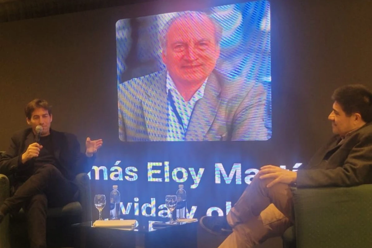 Tomás Eloy Martínez, homenajeado en la Casa de Tucumán en Buenos Aires.