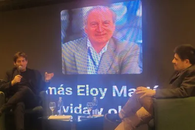 Homenajearon a Tomás Eloy Martínez en la Casa de Tucumán
