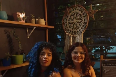 Esta noche, en Tafí Viejo, el terror se corporiza en el universo de “La fruta oscura”