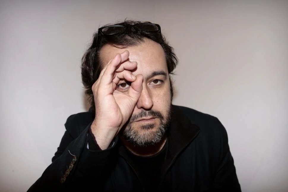 Álvaro Colomer: “Muchos autores han entendido que no necesitan escribir bien para tener éxito”