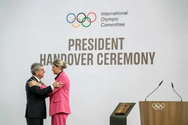 Kirsty Coventry hizo historia al convertirse en la primera mujer en presidir el COI