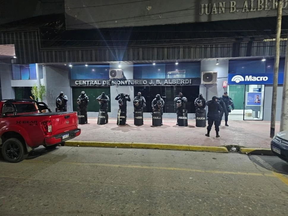 PUNTO DE QUIEBRE. La intervención al municipio de Alberdi por el supuesto contacto de funcionarios con narcos puso en la lupa al sur.