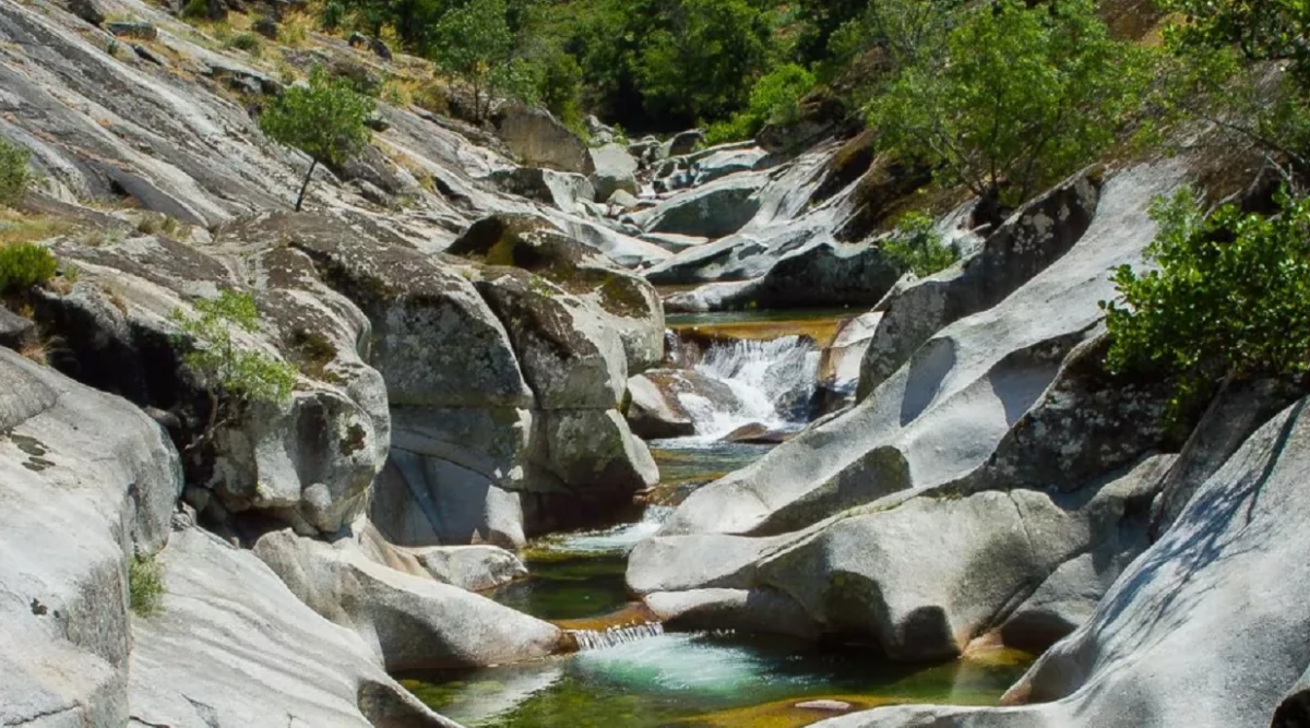 Escapada de verano: un chapuzón en la Garganta de los Infiernos, el paraíso natural del Valle del Jerte