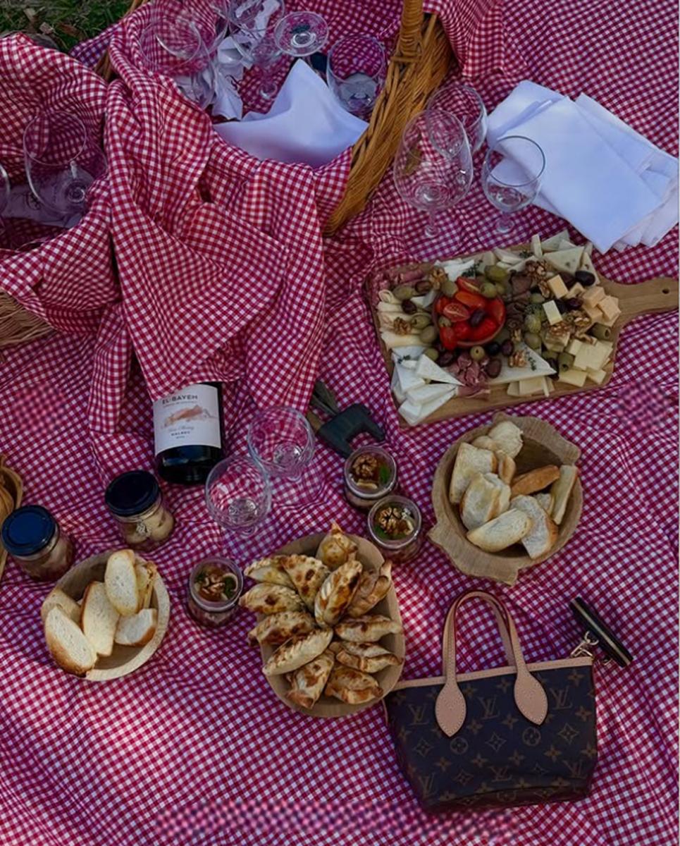 Vacaciones en familia: Wanda Nara estuvo de glamping en el norte argentino