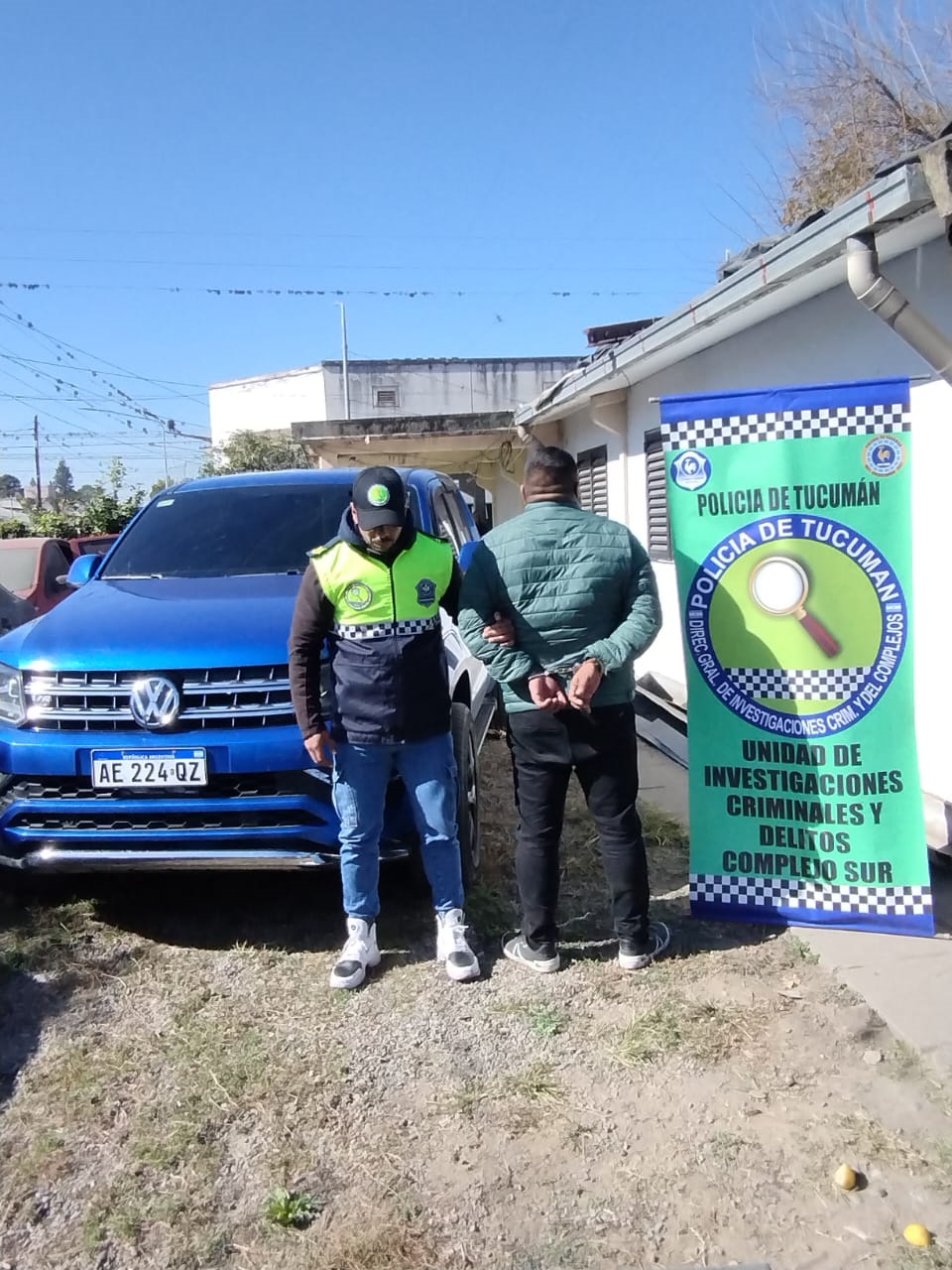 PRUEBA. A Barrionuevo le secuestraron una camioneta Amarok.