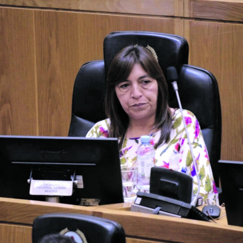 CUESTIONADA. La legisladora Sandra Figueroa volvió a la Cámara.