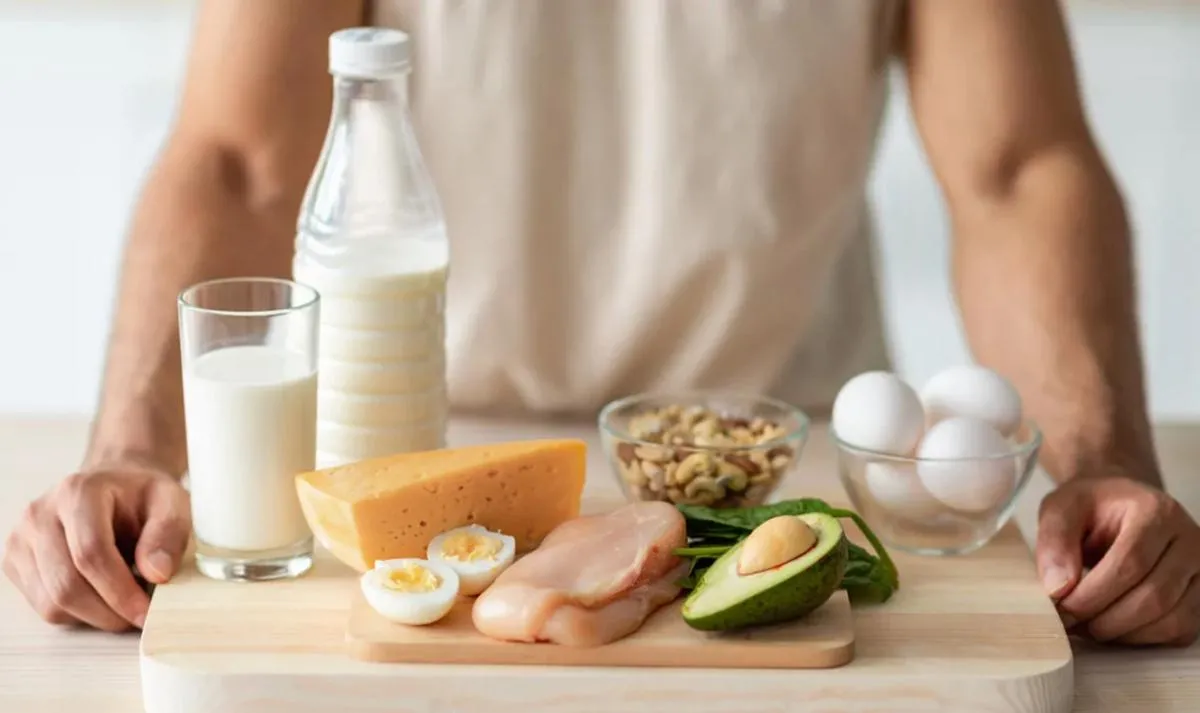 Claves para mantener la masa muscular después de los 50: la importancia de la proteína en la alimentación diaria