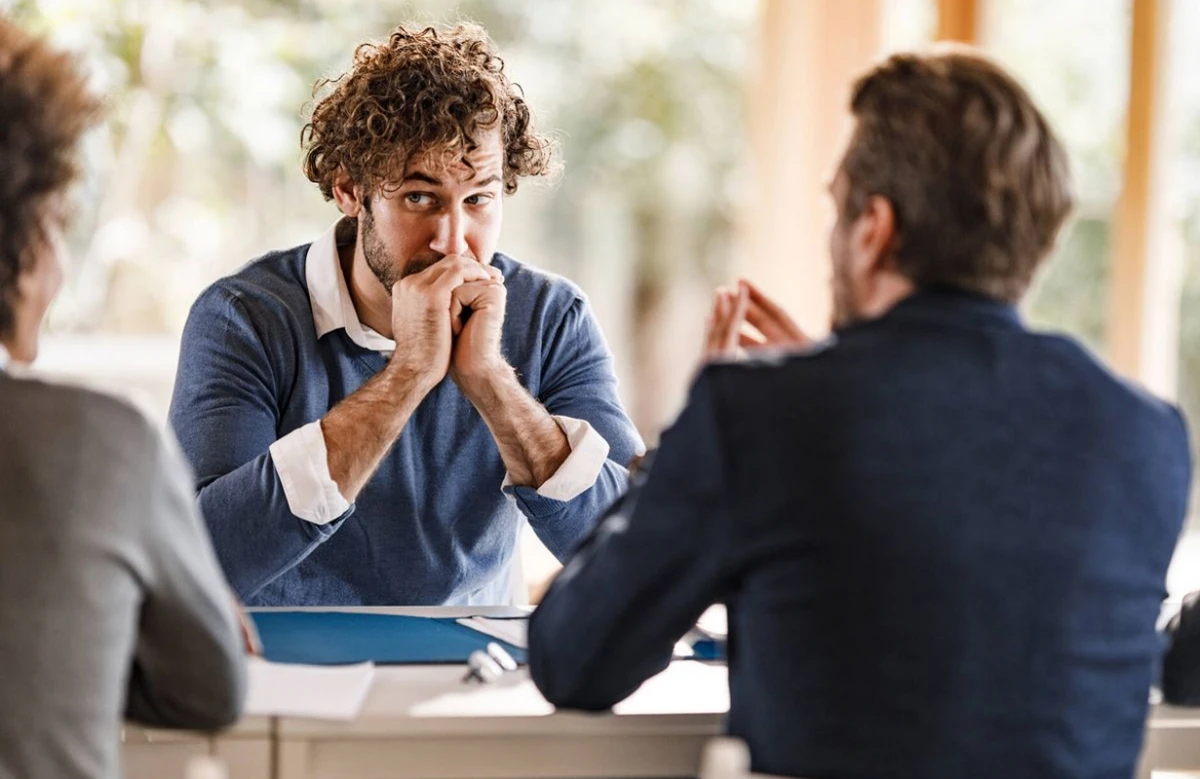 Omitir datos de la verdad es también una forma de mentir.