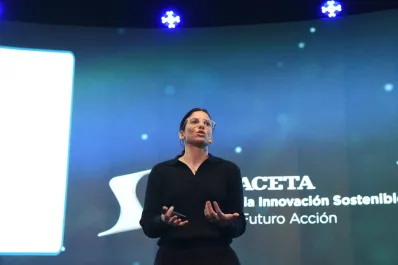 Sofía Contreras motivó al auditorio de Experiencia Innovación Sostenible y aconsejó: cinco tips para lograr tus metas