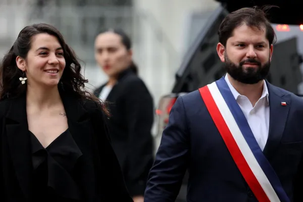 Nació Violeta, la primera hija del presidente de Chile Gabriel Boric y Paula Carrasco