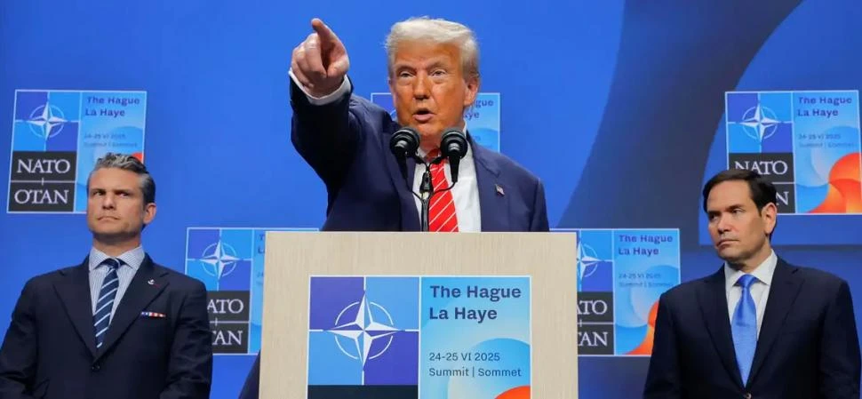 BREVE. El encuentro duró horas y dejó un documento de cinco párrafos.