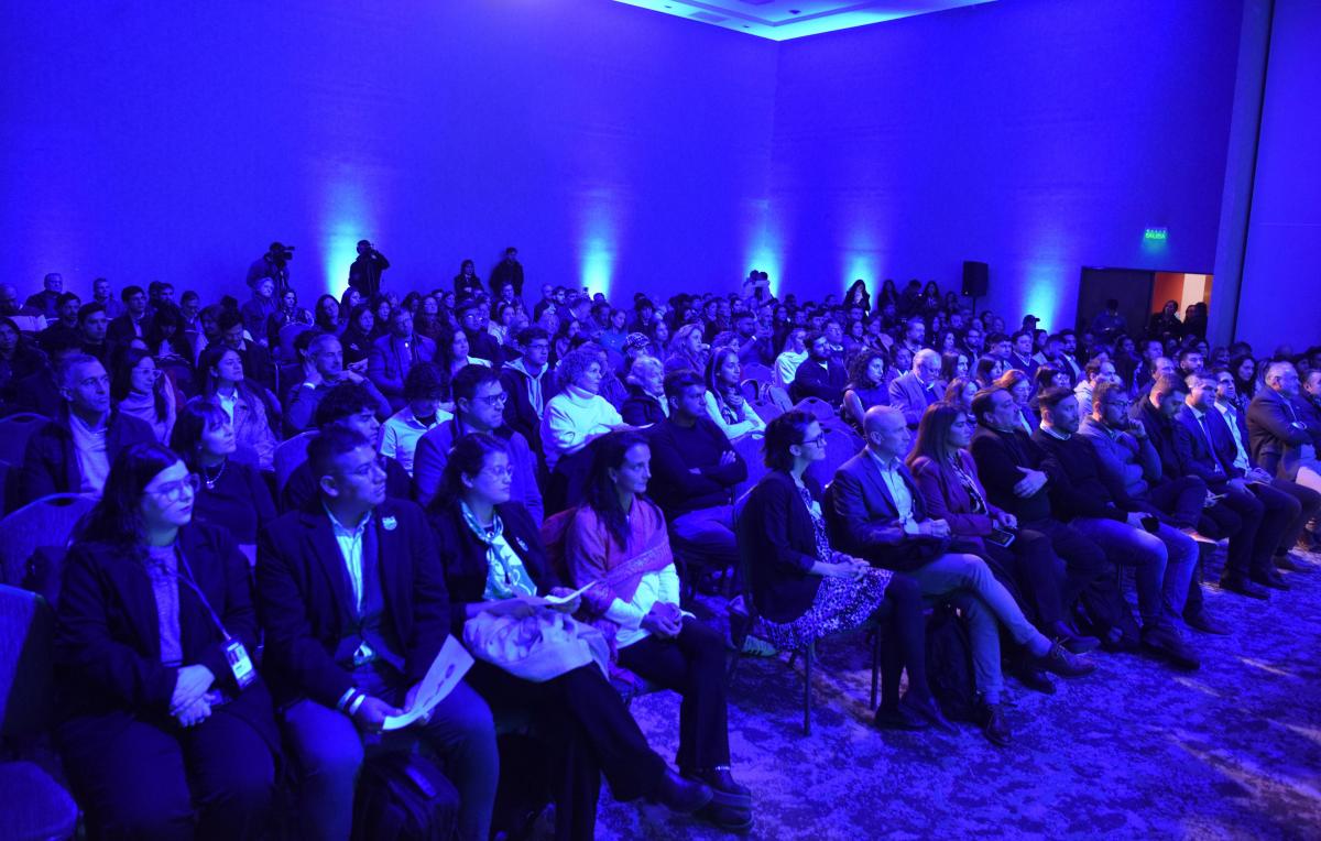 AUDITORIO COMPLETO. Los participantes del evento 