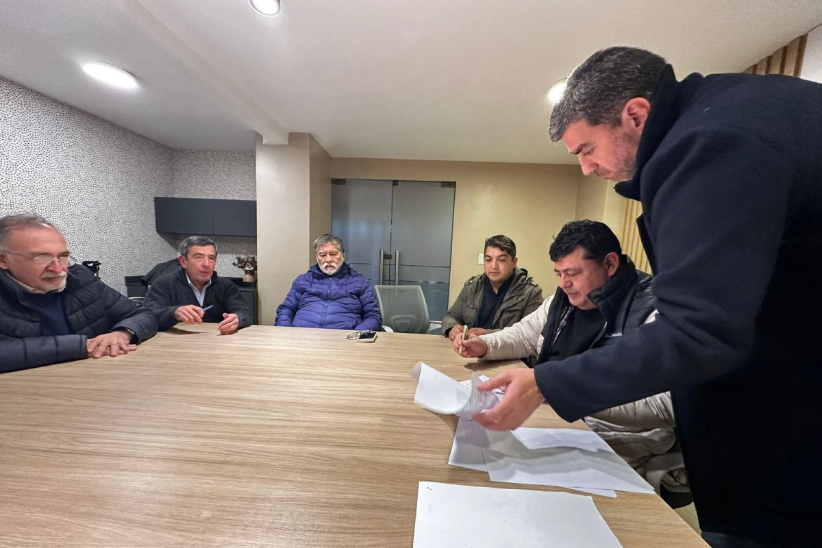 Acuerdo salarial en el sector azucarero: CART y FOTIA sellaron un aumento del 30%