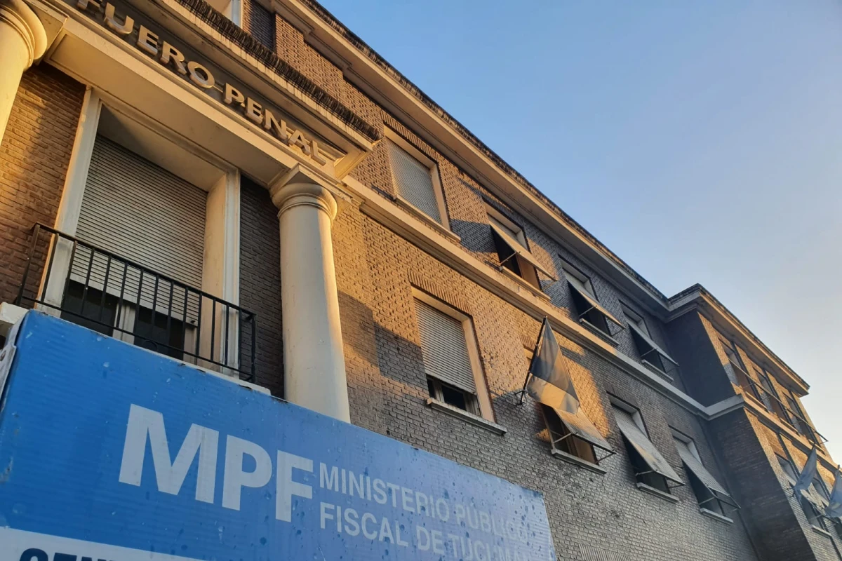 Juzgan a un hombre acusado de abandonar a su madre y causarle la muerte