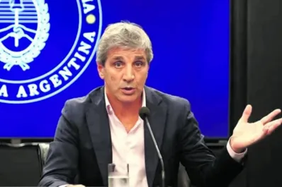 Caputo confirma que el Tesoro compró dólares para reservas