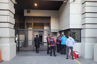 Wanda Nara se niega a entregarle sus hijas a Mauro Icardi: la Policía se presentó en su departamento