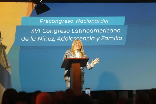 Juristas de todo el país debaten sobre problemáticas que involucran a niños, niñas y adolescentes
