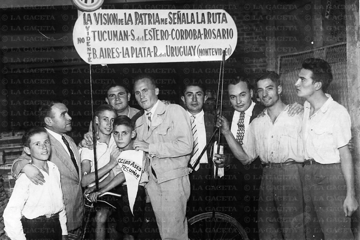 Recuerdos fotográficos: 1949: raid de un ciclista no vidente
