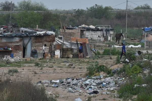 La UCA cuestionó los datos de pobreza del Gobierno: la caída no sería tan pronunciada
