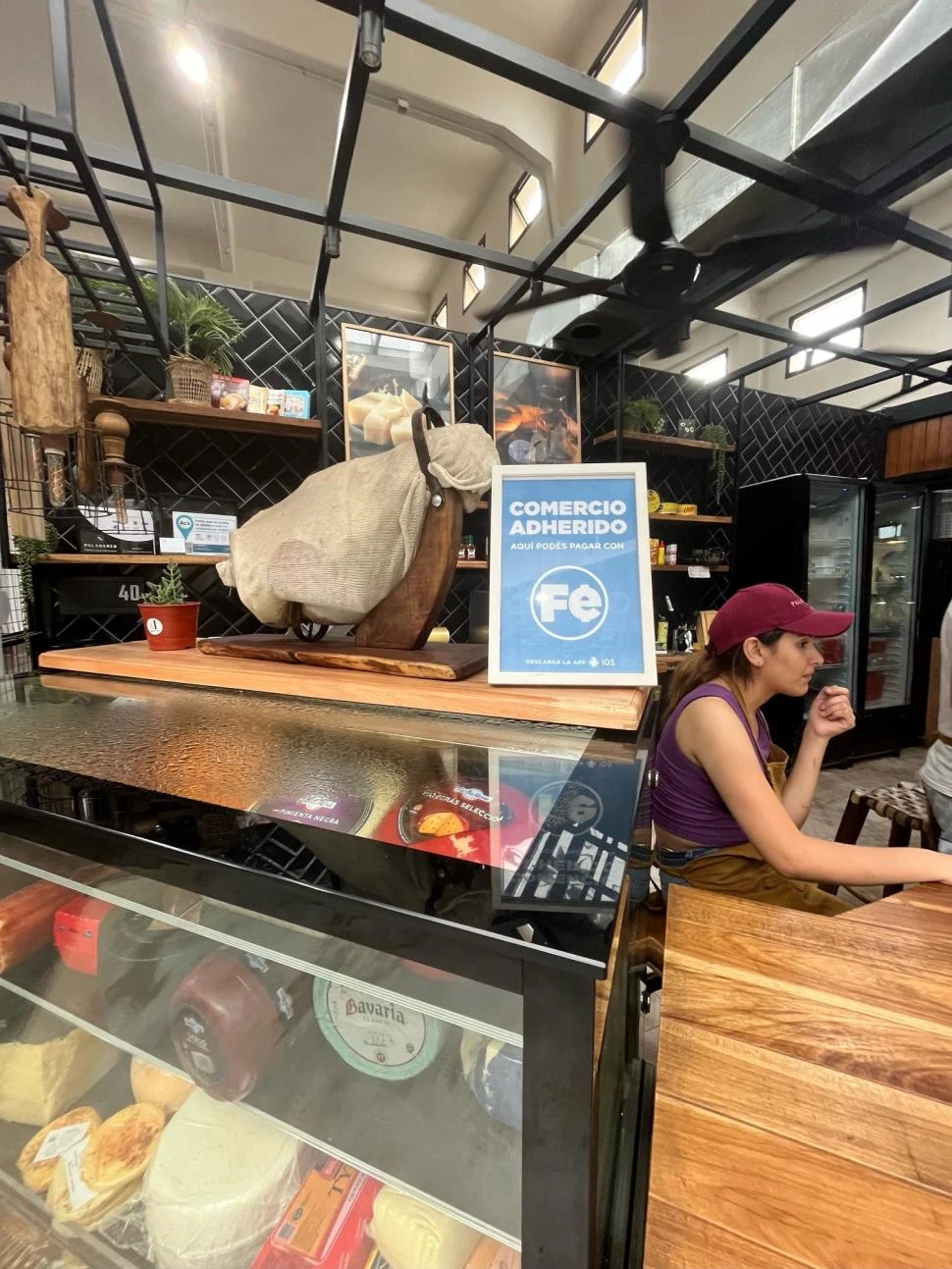 ACEPTACIÓN. Según el municipio, 320 locales aceptan la “Ferro”.