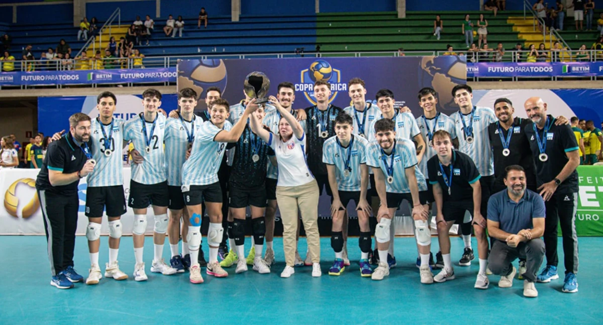 Con el tucumano Urchevich, Argentina logró el subcampeonato en la Copa América de vóley