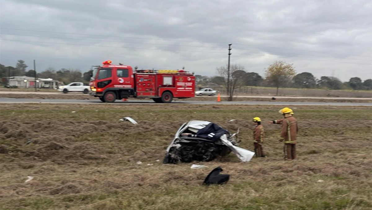 TRÁGICO. Tres personas murieron en el choque frontal registrado en la autopista a Famaillá.
