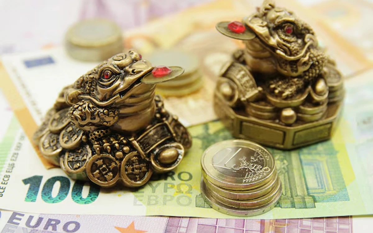 Cómo doblar los billetes para atraer el dinero, según el Feng Shui