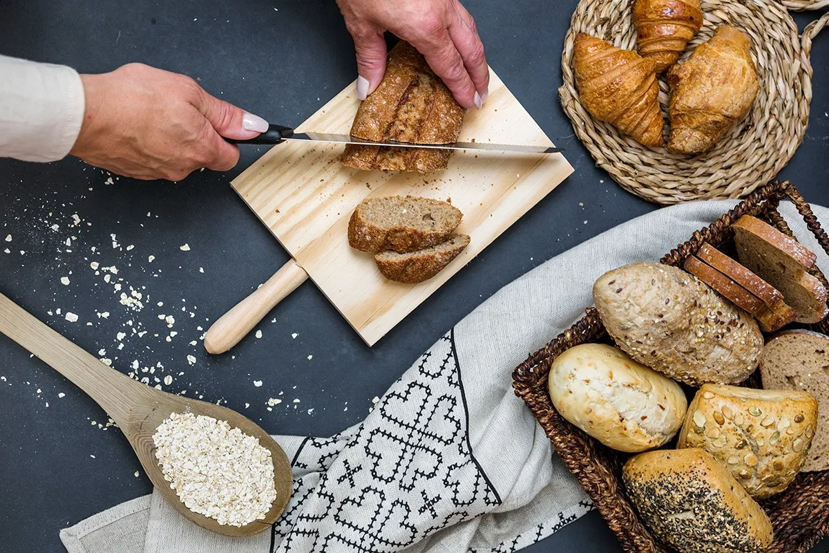 El gluten oculto: cómo evitar la contaminación cruzada y proteger a las personas con celiaquía.