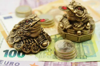 Cómo doblar los billetes para atraer el dinero, según el Feng Shui