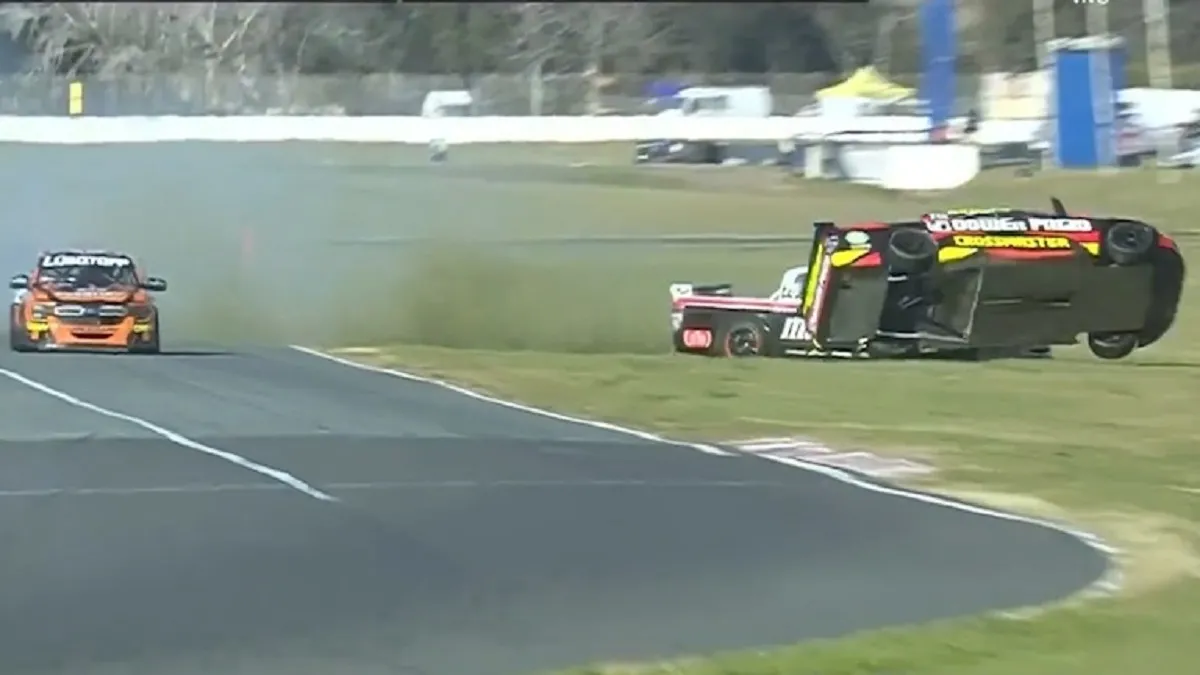 Impactante accidente en La Plata: el hijo de un histórico piloto argentino volcó 12 veces en la TC Pick Up