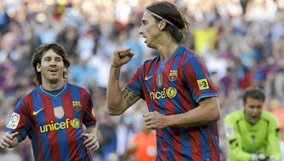 RECUERDO. Ibrahimovic y Messi cuando jugaban en Barcelona.