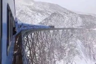 Postal inolvidable: el Tren a las Nubes recorrió los Andes cubiertos de nieve tras diez años