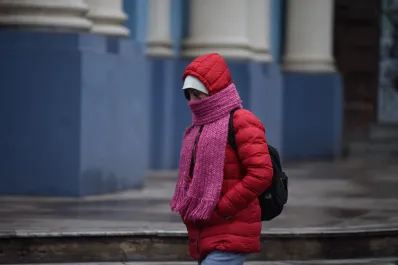 Algunos colegios decidieron que sí habrá clases mañana, pese al frío