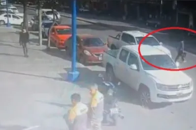 Robó una cartera con un inhibidor de alarmas y luego hizo compras con la tarjeta de la víctima