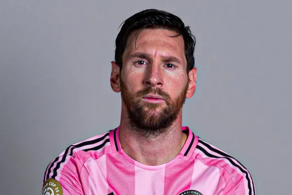 Sorpresa en el fútbol: Lionel Messi analizaría jugar en otro equipo los seis meses previos al Mundial