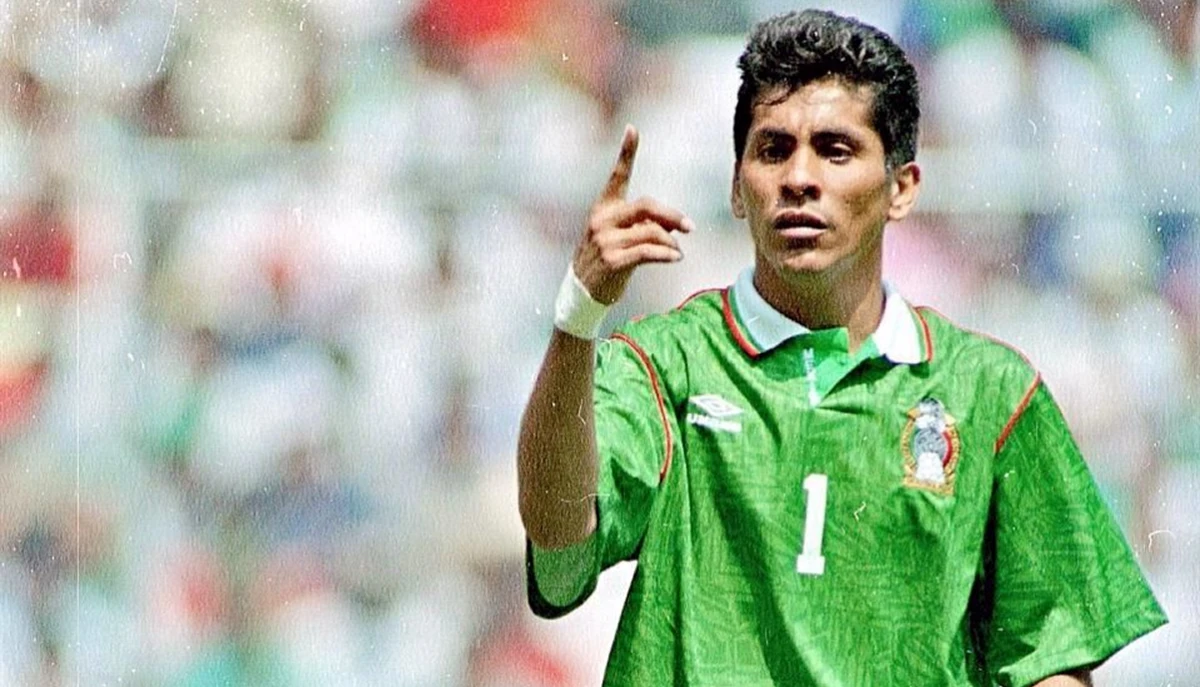 Un histórico arquero mexicano vuelve al fútbol profesional a los 58 años