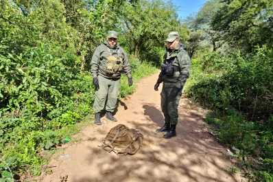 Intentaba cruzar la frontera con una mochila cargada con 18 kilos de cocaína