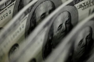 Se recalentó el dólar: el mayorista superó los $1.220 y tocó el nivel más alto desde la flexibilización del cepo