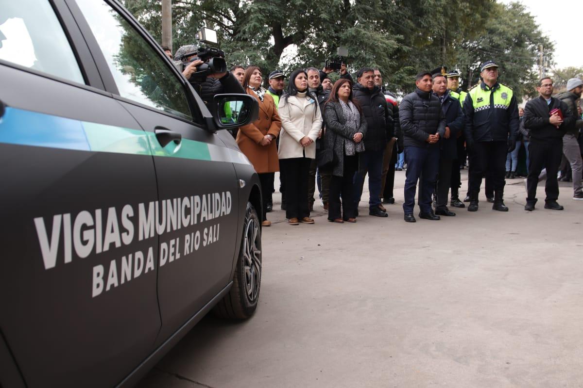 Instalan paradas de colectivos inteligentes en Banda del Río Salí