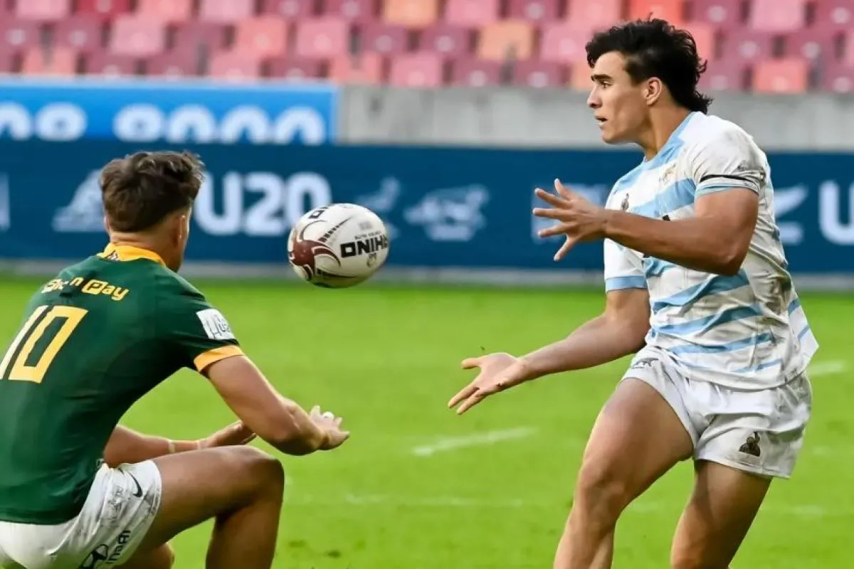 ÁGIL. El tercera línea concepcionense no sólo aporta potencia, también brinda juego trasladando la ovalada.