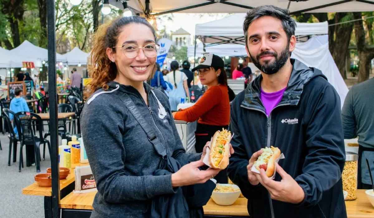 Propuestas gastronómicas, artesanales y de emprendedores locales en San Miguel de Tucumán