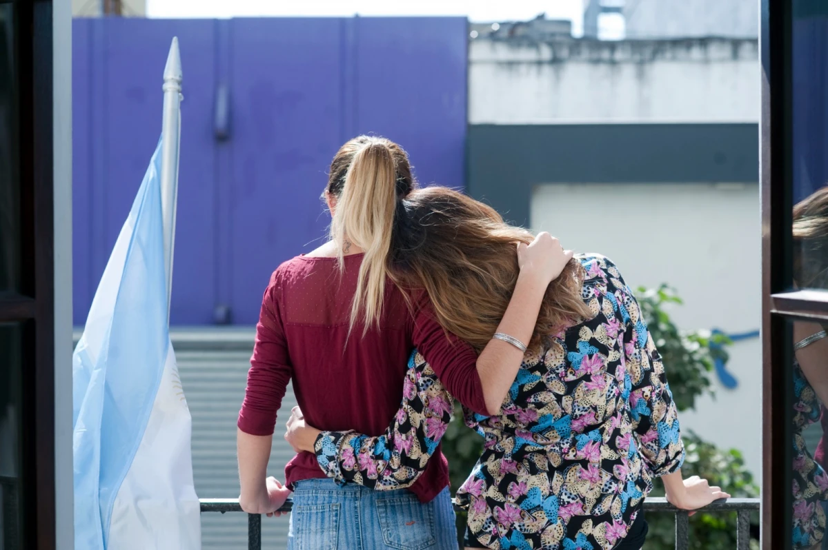 AMIGAS. En 17 días se celebra el Día del Amigo y el tema está en el aire, ¿cómo es la realidad cuando la política se cuela en una charla de asado?