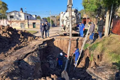 La SAT realiza una obra de cloacas en zona sur de la capital