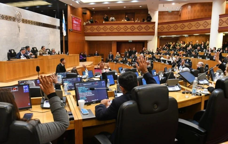 SESIÓN HISTÓRICA. En un trabajo mancomunado del oficialismo y la oposición, la Cámara sancionó un nuevo digesto jurídico luego de 15 años. 