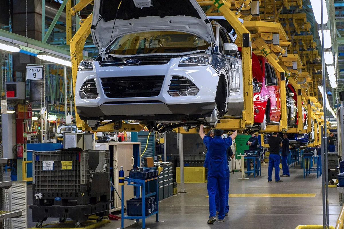 INDUSTRIA AUTOMOTRIZ. 