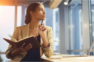 Una experta explica por qué deberías tomar decisiones a esta hora del día